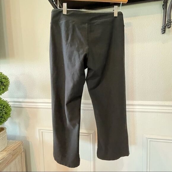 Nike Women’s 3/4 length joggers - Picture 2 of 6